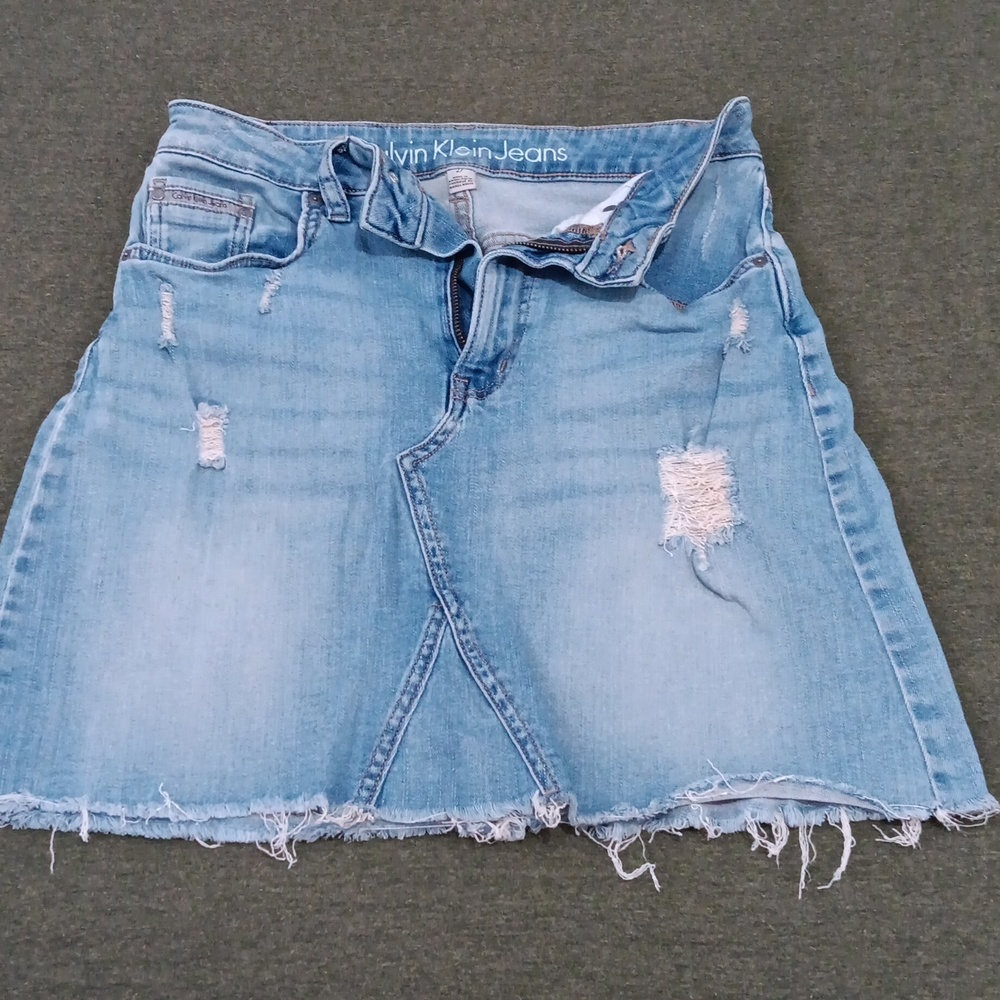 Calvin Klein distressed denim mini skirt - Picture 1 of 8